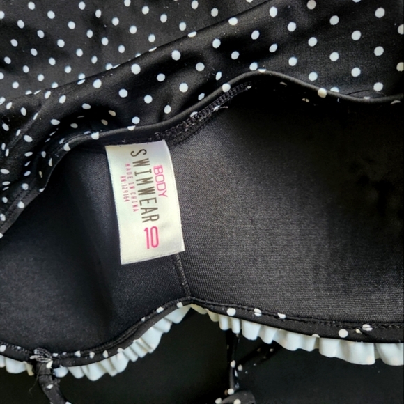 Polka Dot Ruffle One Piece Swimsuit - Picture 4 of 5